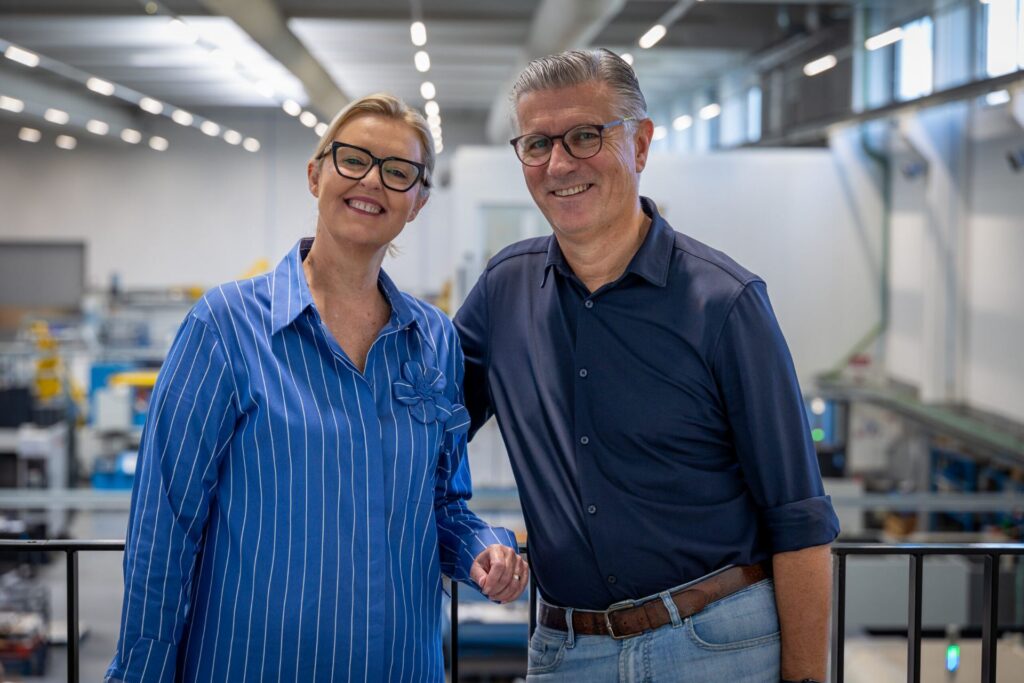 Nancy Van Damme et Bart Vandepitte sur le lieu de travail BO-Solutions lors d'une présentation aux candidats